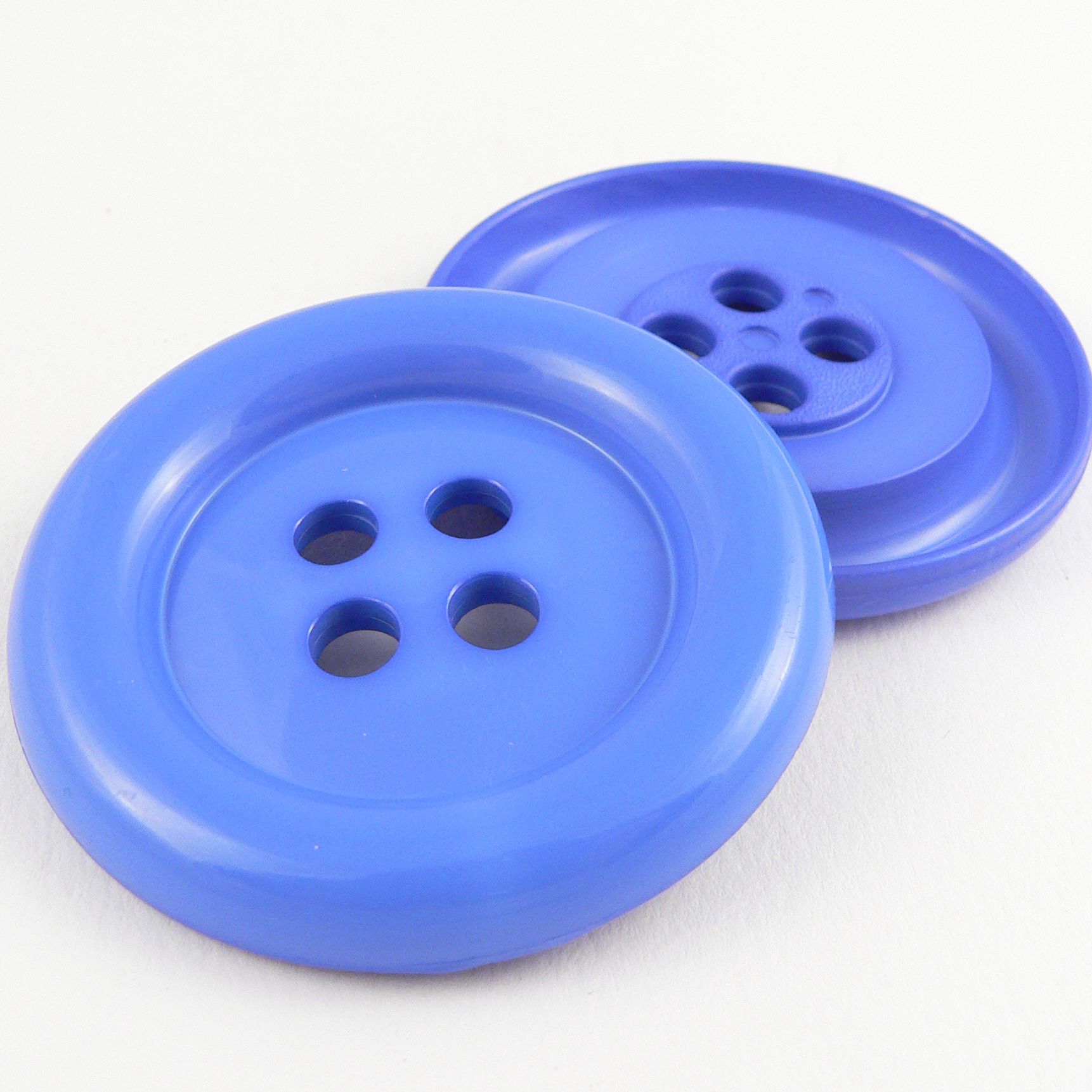 Buttons with 2025 large holes