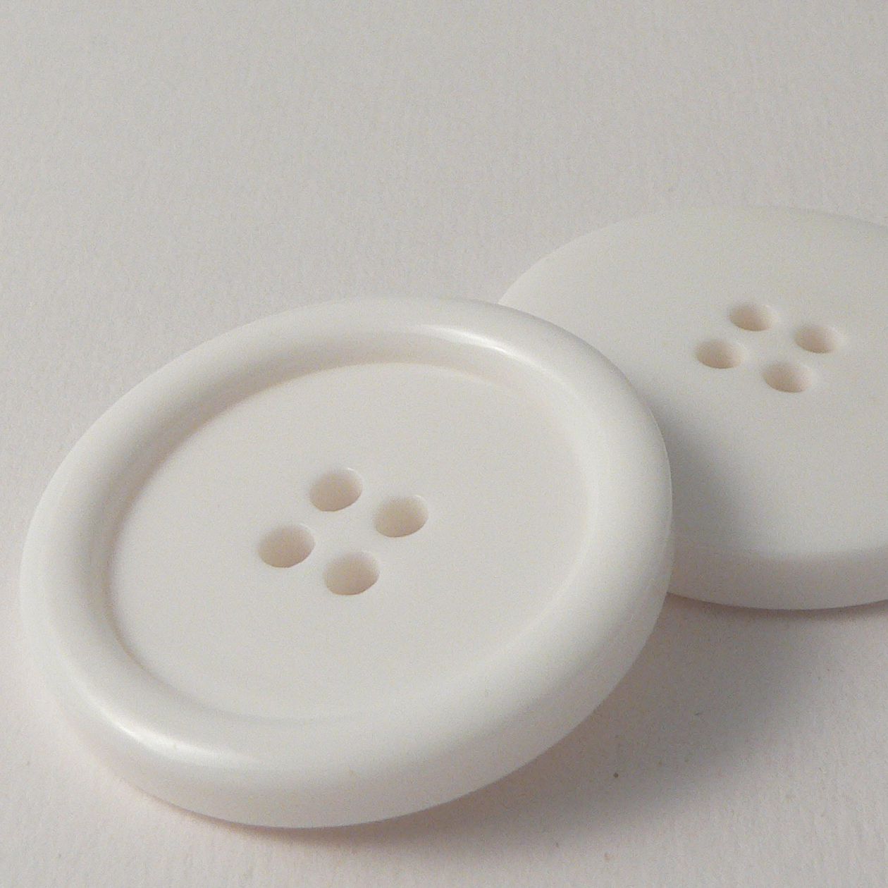 38mm White Rimmed 4 Hole Button - Totally Buttons